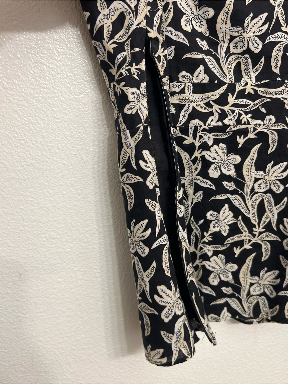 GAP Vintage Y2K Black White Floral Babydoll Tank Top Camisole Size M - Picture 8 of 9